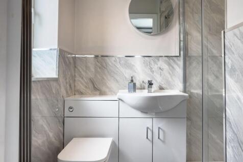 Ensuite shower room