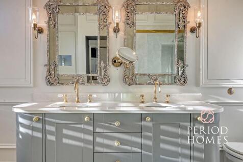 En-Suite 1