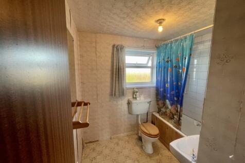 Bathroom.jpeg