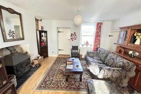 living room 1.JPG