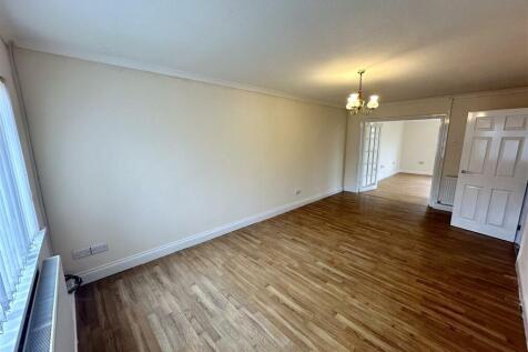 Lounge/ living room