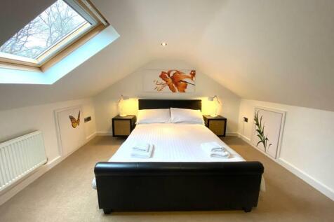 BEDROOM 7