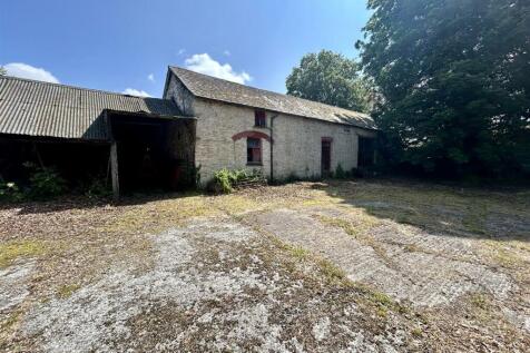 FORMER STABLES/COACH HOUSE