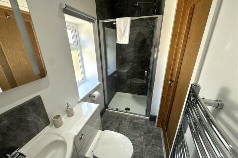 Ensuite Shower Room