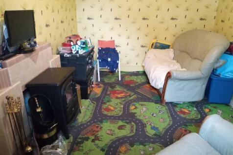 SITTING ROOM (currently play room)