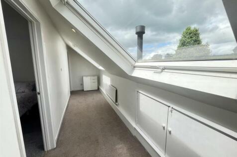 Large rear landing
