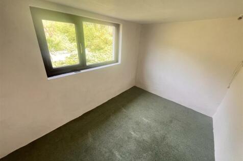 Rear Bedroom