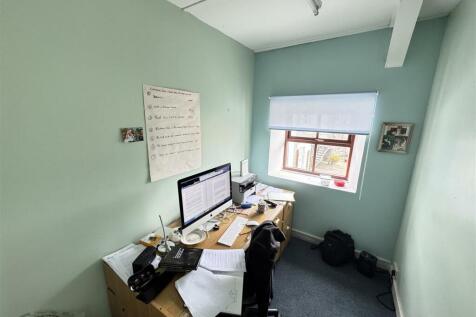 Office/Potential Bedroom