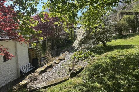 FURTHER GARDENS / GROUNDS