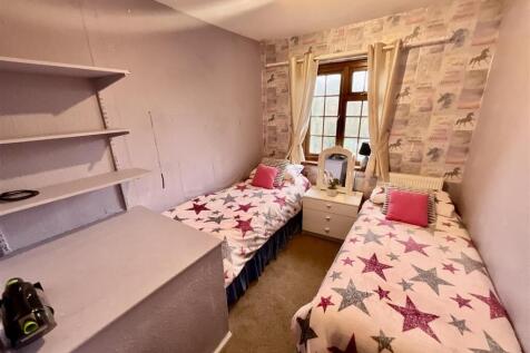 FRONT BEDROOM 3