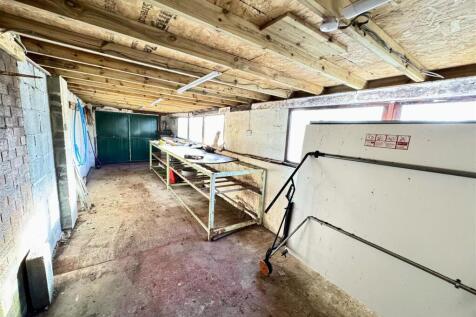 REAR WORKSHOP