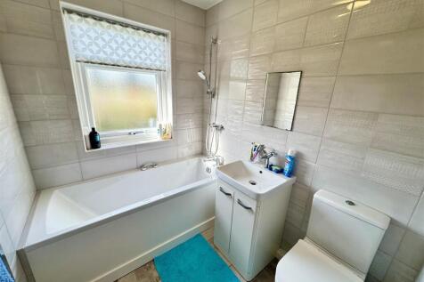 REAR BATHROOM