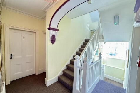 FIRST FLOOR - HALF LANDING