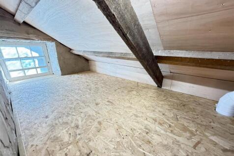 LOFT ROOM