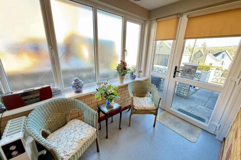 SIDE PORCH