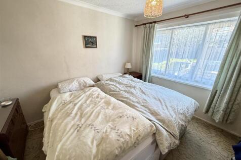 REAR BEDROOM