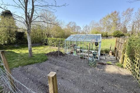 GARDEN AREA