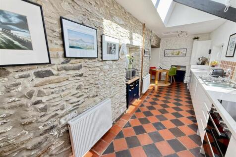 Feature Kitchen/ Dining room