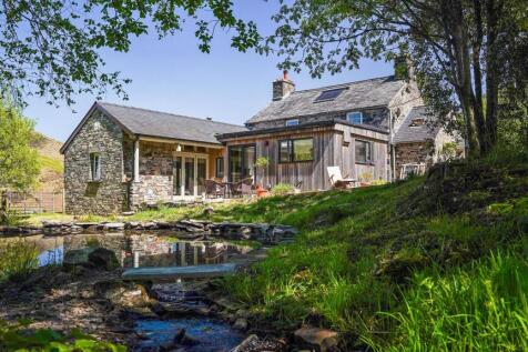 Main House Picture.jpg