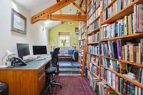 Bedroom 4 or Office.jpg