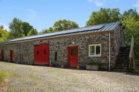 Barn courtyard.jpg