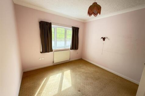REAR MASTER BEDROOM 1