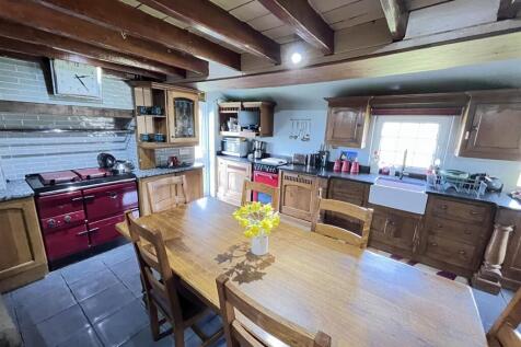 kitchen.JPEG