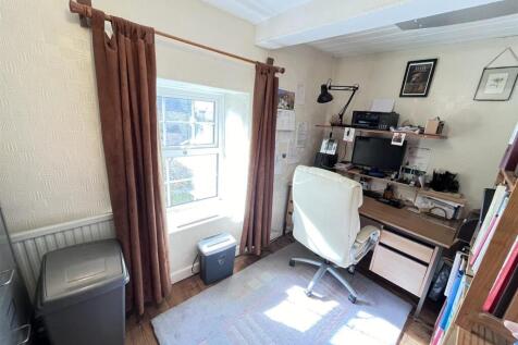 bed 2 office.JPEG