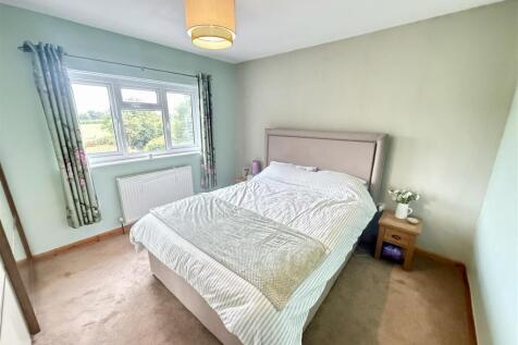 REAR BEDROOM 1