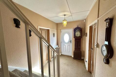 Front Entrance Hallway