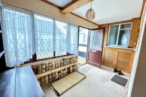 SIDE ENTRANCE PORCH