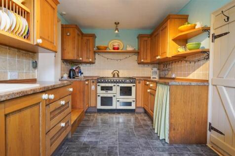 Kitchen / Breakfast Room
