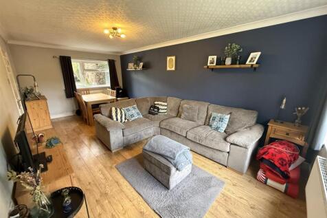 Living Room / Diner