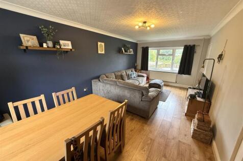 Living Room / Diner