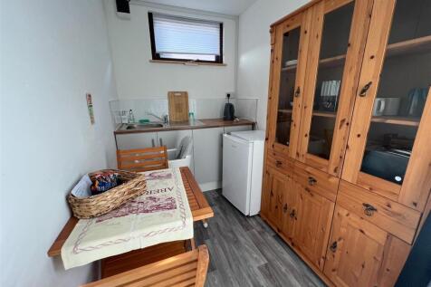 Annexe Kitchen
