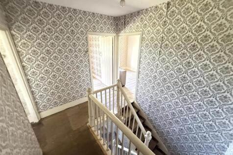 FIRST FLOOR - LANDING