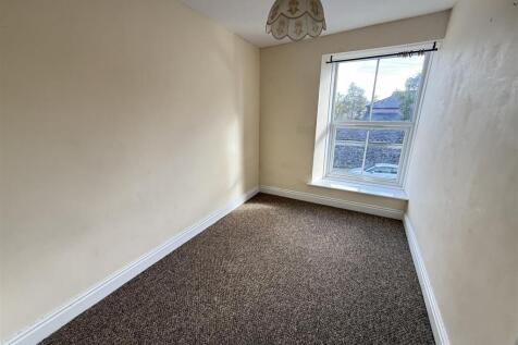 FRONT BEDROOM 3