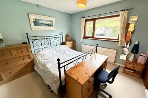 Front Double Bedroom 1