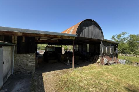 DUTH HAY BARN