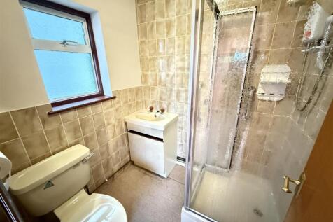En-suite shower room