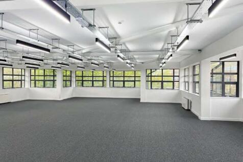 Peterbridge House, 3 The Lakes, Northampton