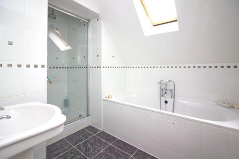 En-suite 1