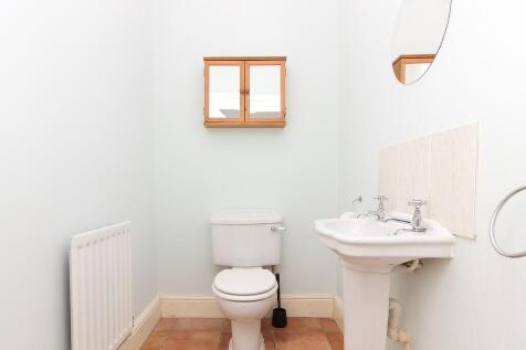 Cloakroom WC