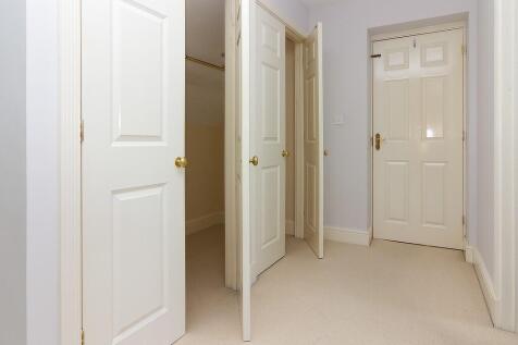 Dressing area