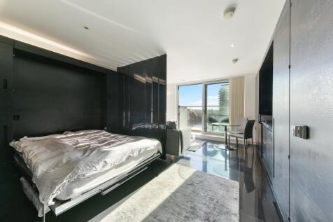 Sleeping Area - Pan