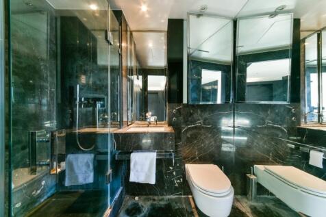 Bathroom - Pan Penin