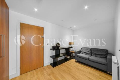 Pliving Area