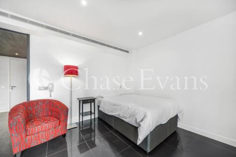 Living/Sleeping Area