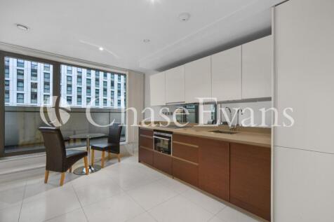 Living &amp; Kitchen