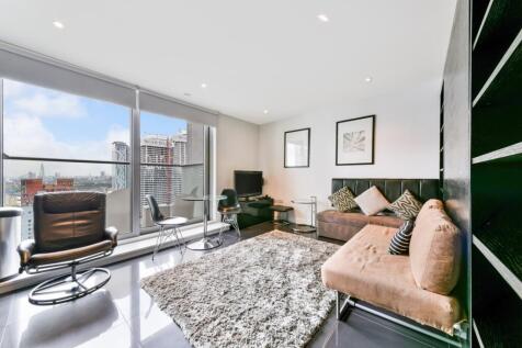 Living/Sleeping Area